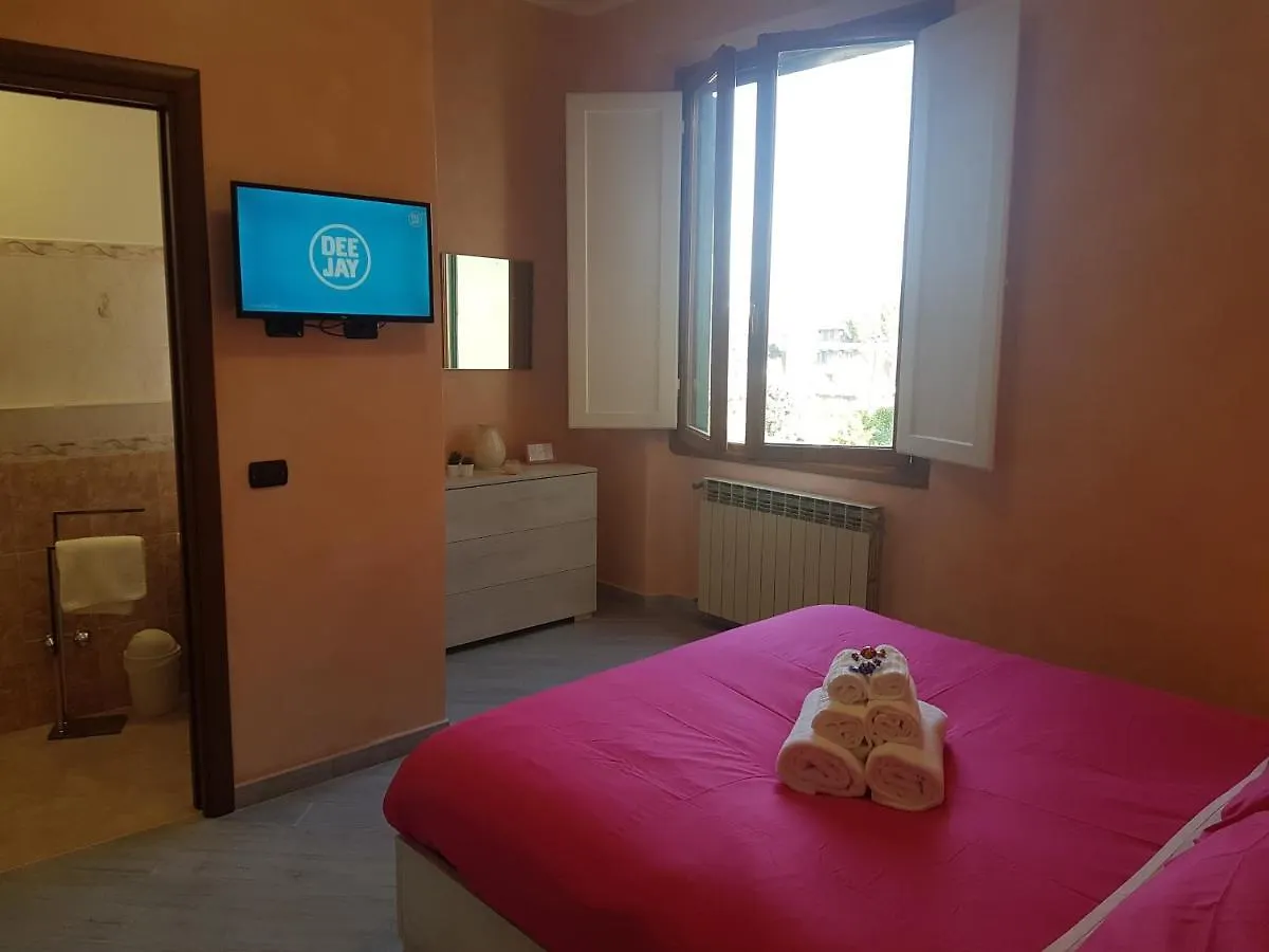 Piccolo Poggio Apartments Florencia 0*,